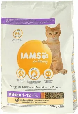 A bag of IAMS kitten food.
