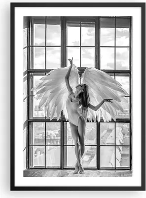 Produktbild von Gerahmtes Poster - Schwarzer Rahmen - Frau Engel Ansicht - 50x70 cm - Wand Bild - Wanddeko - Wandbilder - Kunstposter - Wandposter - Bilderrahmen - Bilder - Kunstdruck - Wandbild - P2BPA50x70-4214