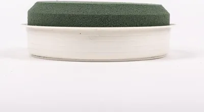 Produktbild von INNA-Glas Runde Steckschwann OKIDA für Blumengestecke, grün-weiß, 4,5cm, Ø13cm - Steckschaum Schale