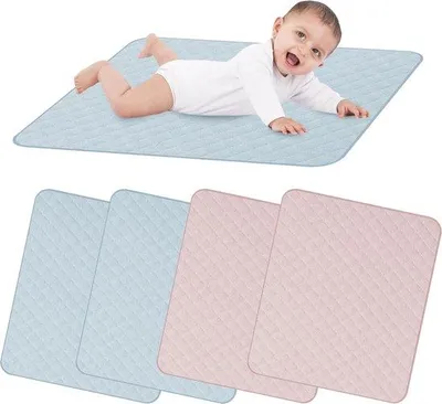 Produktbild von Famanu Babywickelunterlage 4 Stück 70 x 60 cm - Waschbar und Tragbar