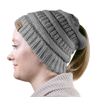 Produktbild von cosey - Strick Wintermütze – Pferdeschwanz-Mütze mit Zopfloch für Damen und Mädchen in Grau