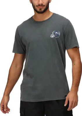 Produktbild von Seattle Seahawks - NFL - Helmet Pocket Print T-Shirt by Recovered, Washed Black, Size: M