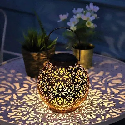 Obrázok produktu pre Solárna stolná lampa – Solárne záhradné osvetlenie – LED vonkajšie osvetlenie so senzorom dňa/noci – 20 x 20 x 21 cm – čierna – kov