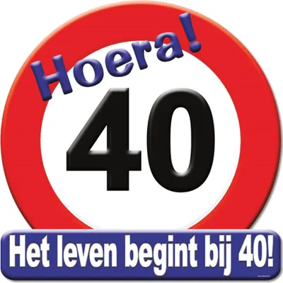 Produktbild von Paperdreams Kronenschild-Verkehrsschild – 40 Jahre