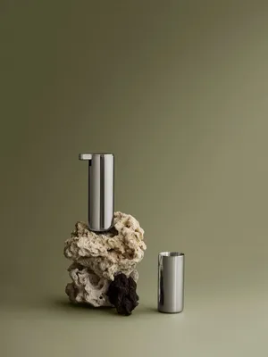 Immagine prodotto di distributore di sapone blomus MODO in acciaio inox lucido