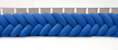 Produktbild von Bettschlange 400 cm Königsblau – geflochtene Bettumrandung fürs Babybett, Velours, Modell MAXIBRAID | Letino