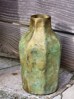 Immagine prodotto di Vaso in metallo Palla, a forma di bottiglia, verde antico