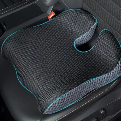 Produktbild von Keilkissen als Sitzkissen für Auto und Büro – Sitzerhöhung für Erwachsene aus Memory-Schaum, orthopädische Sitzauflage zur Druckentlastung des Steißbeins für PKW, LKW, Vordersitze und Bürostuhl