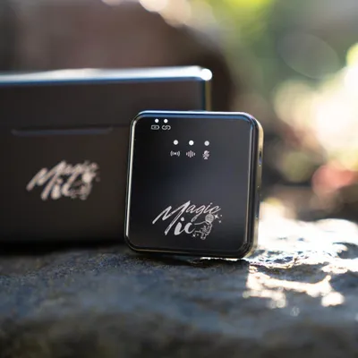Immagine prodotto di Kit microfono lavalier 2-in-1 wireless - Set con 2 trasmettitori - Microfono lavalier - Microfono wireless