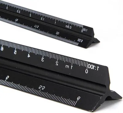 Produktbild von Famanu Architektenlineal 30 cm - metrische Skala für präzise Messungen