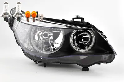 Obrázok produktu pre St. Johns, svetlomet vhodný pre BMW 5 E60/E61 07/03-03/07 pravý + žiarovka