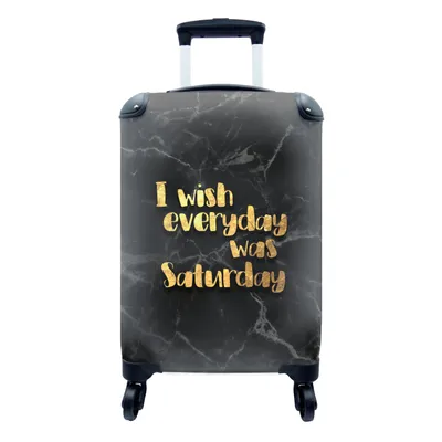 Produktbild von MuchoWow® Koffer Handgepäck Trolley Rollkoffer Kleine Reisekoffer mit 4 Rollen - Zitat - Wochenende - Gold - Marmor - Cabin Size < 55x40x23 cm & 55x40x20 cm - Fotokoffer - Kabinenkoffer - Boardgepäck - Reise-Box - Reisekoffer - Reisegepäck - Koffer mit Bild - Trolley für Kinder