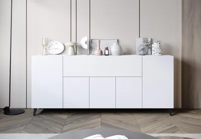 Obrázok produktu pre MINIO go for it, komoda LOKET 180 cm – štýlová komoda s vysokými nožičkami, priestranná, praktická, biela farba