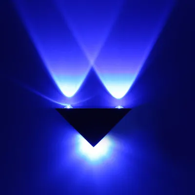 Image de lampe murale triangulaire 3W LED en aluminium Lampe de décoration intérieure et extérieure moderne Bleu