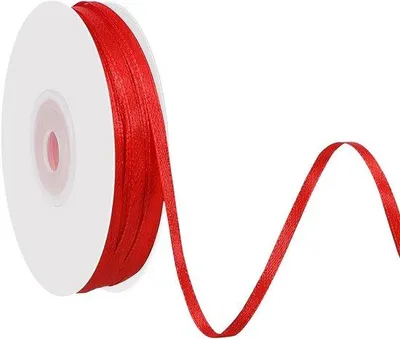 Immagine prodotto di Nastro decorativo rosso satinato da 3 mm per confezioni regalo, Natale, compleanni e matrimoni