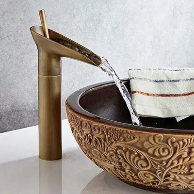 Produktbild von Große Bronze-Wasserhahn, Wein-Weinflaschenhahn, Retro-Europäische Kupfer-Wasserhahn