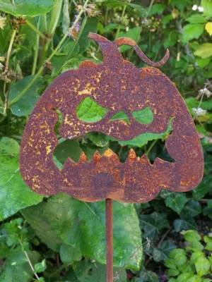 Produktbild von Edelrost Halloween Kürbis Creepy, am Stab