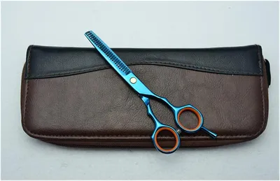 Image de Ciseaux de coiffure pour couper et coiffer les cheveux