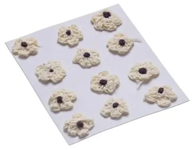 Image de Fleurs décoratives 18mm écru 12pcs
