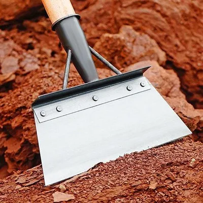 Produktbild von Famanu Gartenschaufel 38 cm - Edelstahl für Unkraut und Moos entfernen