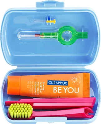 Obrázok produktu pre Curaprox Travel set modr - Zubn a medzizubn kefka a pasta na zuby