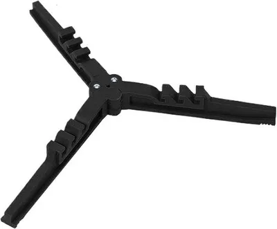 Imagen del producto de Soporte para bombona de gas - Estructura triangular - Para camping al aire libre - Trípode plegable - 18x18x1 cm -