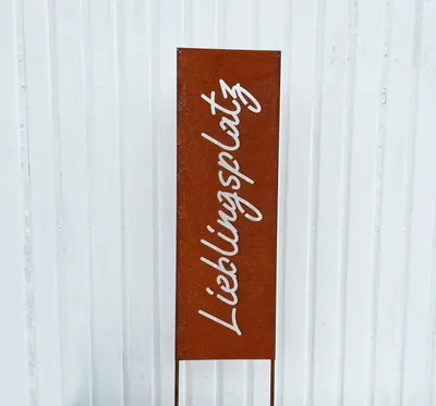 Produktbild von Edelrost Schild Lieblingsplatz 115 cm x 27 cm zum Stecken Gartenschild Sichtschutz Paravent Gartenstecker Gartendeko Wetterfest Rost Metall