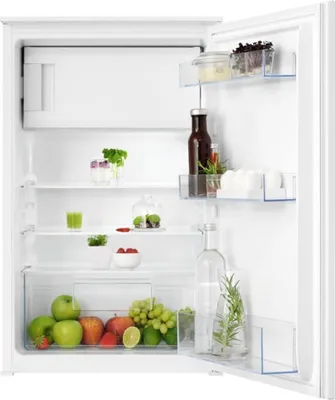 Obrázek produktu pro Vysavač AEG VX82-1-ALR, 600 W, akční rádius 12 m, měkčená kolečka, nádoba na prach 1,6 l, omyvatelný filtr Allergy Plus, bílý