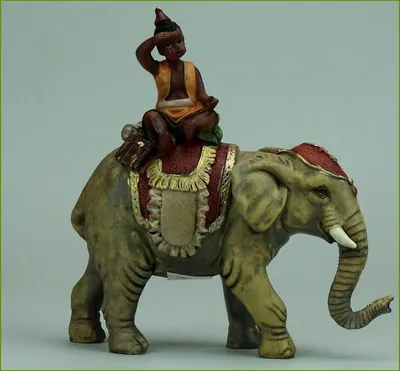 Produktbild von Handbemalte Krippenfigur Elefant mit Reiter, ca. 16 cm, K 134-12