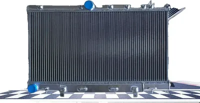 Obrázek produktu pro Hliníkový chladič Subaru Impreza WRX, lehká konstrukce, účinné chlazení, přesné uchycení