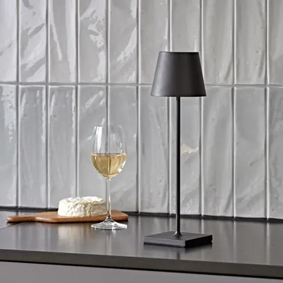 Zdjęcie produktu dla SIGOR ładowalna lampa stołowa Nuindie 38cm midnight black okrągła USB-C 2.2W FlexMood 2200K/2700K IP54 Ra85 z możliwością ściemniania