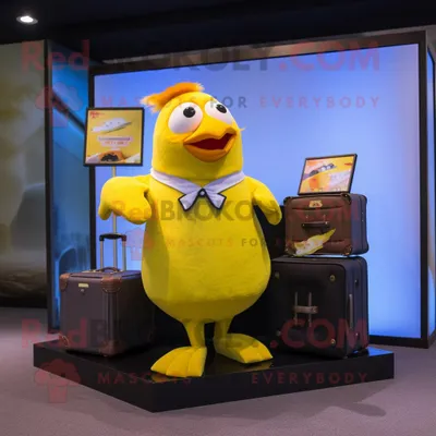 Immagine prodotto di Personaggio del costume della mascotte REDBROKOLY del piccione giallo vestito con bermuda e valigette