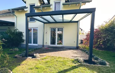 Produktbild von SCHWENG Terrassenüberdachungen - Wandgebunden | 6m x 3m | Polycarbonat | Anthrazit | S350