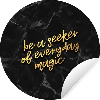 Produktbild von MuchoWow® Runde Wandtattoo - Wandsticker Tapete Aufkleber Zitate - Magie - Gold - Marmor Ø 50 cm Selbstklebend und Repositionierbar - Wandaufkleber - Kreis - Wand Kreis - Wand Bild - Foto Tapete - Selbstklebende - Wohnzimmerdekoration - Wand Dekoration - Kinderzimmer
