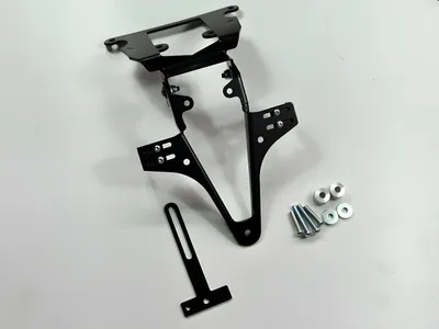 Produktbild von ZIEGER Basic Kennzeichenhalter kompatibel mit Kawasaki Z750 BJ 2007-12 / Z750R BJ 2011-12 / Z1000 BJ 2007-09