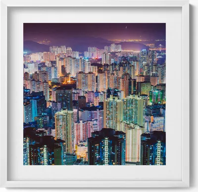 Produktbild von Beleuchtete Stadt bei Nacht– Wandbild mit Rahmen – Gerahmtes Bild  – Wanddekoration – 50x50 cm –  Weiß Rahmen