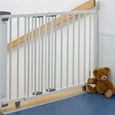 Produktbild von Geuther 2735-WE Treppenschutzgitter weiss Verstellbereich 95 - 135cm