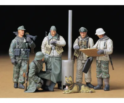 Produktbild von Tamiya 1:35 Figuren-Set Deutsche Sold. Einsatzbespr. 300035212