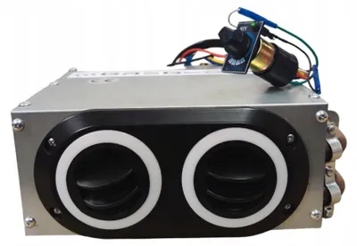 Obrázek produktu pro Univerzálny Vodný Ohrievač Greg-Car 4,3 Kw 12 V Strieborný S Čiernym Predným Panelom