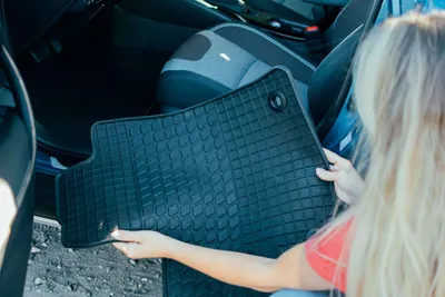 Immagine prodotto di Tappetini anteriori in gomma neri per Opel Adam 2012-2019