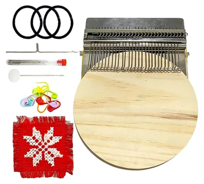 Produktbild von Set aus Holz und Metall für Strickflicken – Strickrahmen und Flickwerkzeug