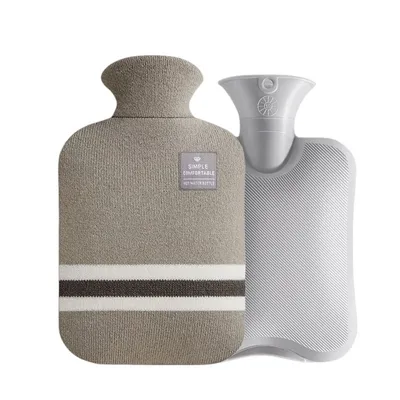 Immagine prodotto di Bottiglia d'acqua calda XXL copertura in tessuto morbido Bottiglie d'acqua calda da letto 2L scaldamani nuovo, dimensioni:2 litri, colore:Grigio chiaro