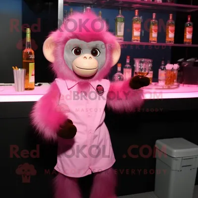 Produktbild von Rosafarbener REDBROKOLY Kapuziner-Affen Maskottchen Kostüm charakter bekleidet mit einem Cocktailkleid und Schlüsselanhängern
