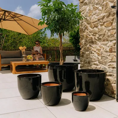 Produktbild von Provencelia Keramik Pflanzkübel Lancelot Schwarz, Ø29 x H26 cm, frostbeständig, handgefertigt, glasiert, Outdoor, Terrasse, winterfest