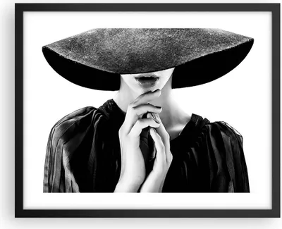 Produktbild von Gerahmtes Poster - Schwarzer Rahmen - Frau Hände Hut - 50x40 cm - Wand Bild - Wanddeko - Wandbilder - Kunstposter - Wandposter - Bilderrahmen - Bilder - Kunstdruck - Wanddekoration - P2BAA50x40-5128
