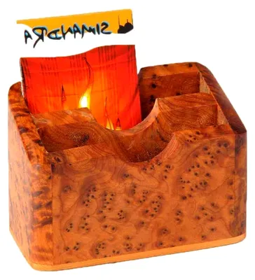 Produktbild von Visitenkartenhalter aus Thuja Holz für Büro und Schreibtisch