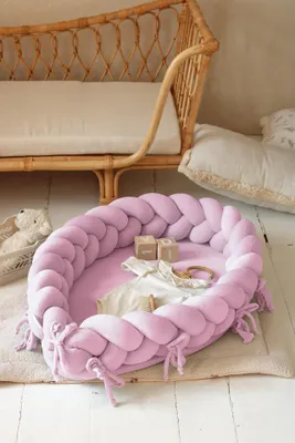 Produktbild von Babynest 2-in-1 & Bettschlange Rosa – Velours, handgeflochten, | Letino