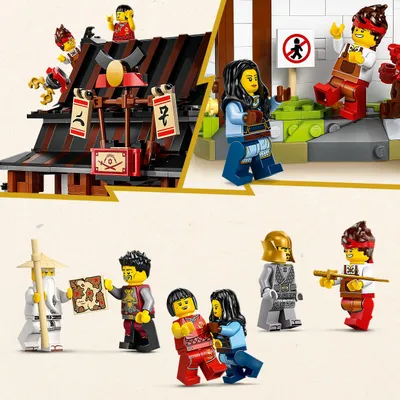 Produktbild von LEGO NINJAGO 15-jähriges Jubiläum der Vier-Waffen-Schmiede - Ninja Haus Spielzeug mit sammelbarer Minifigur und Sammelkarten - Nostalgisches Geschenk für Jungen ab 14 Jahren und erwachsene Fans- 71858