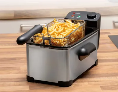 Obrázok produktu pre Fritéza z nehrdzavejúcej ocele s vekom, odnímateľný fritovací kôš s objemom 3 l a odkvapkávacou miskou, cool-touch rukoväte, ochrana proti prehriatiu, smaltovaná nádoba na olej, termostat do 190 °C