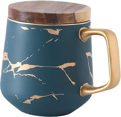 Zdjęcie produktu dla Zielony ceramiczny kubek do kawy z drewnianą podstawką i pokrywką
